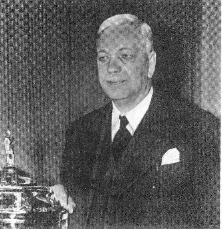 George Thomas is the founder and first IBF president. The “Badminton” Book
