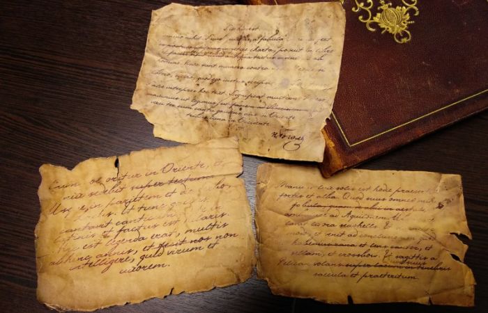 7 известных авторов, рукописи которых были найдены после их ухода