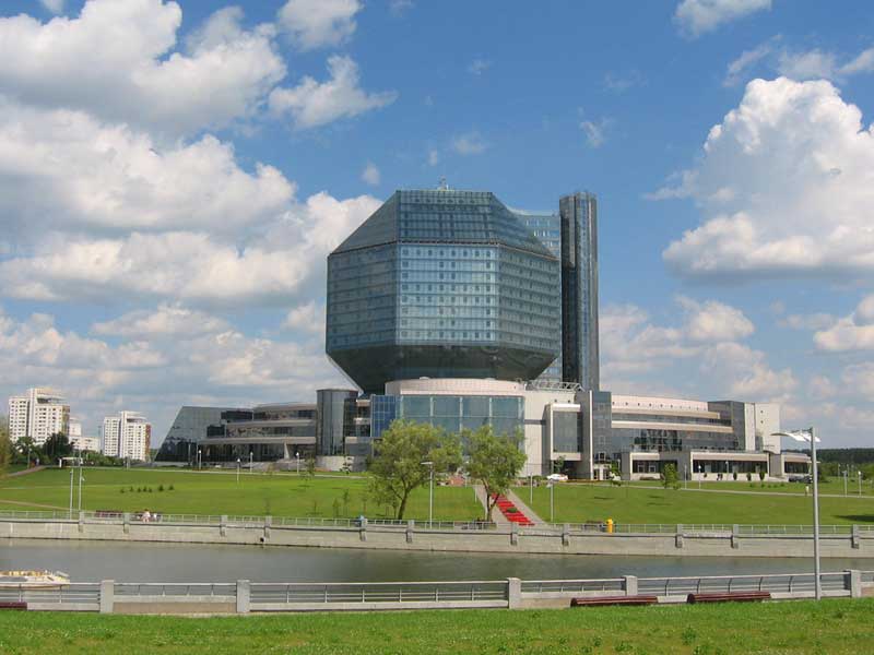 Национальная библиотека Беларуси вошла в топ-50 самых необычных зданий мира