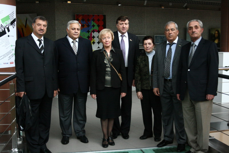 Визит азербайджанской парламентской делегации