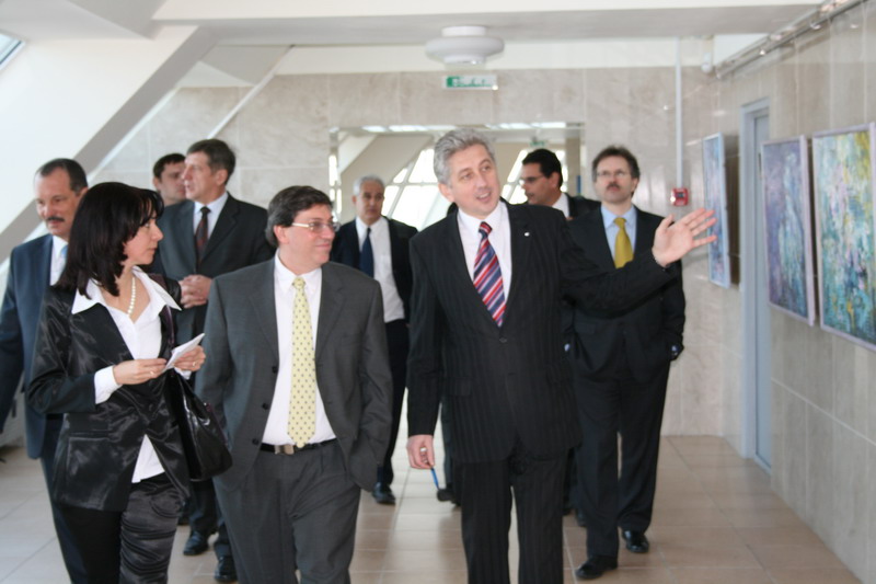 The Minister of Foreign Affairs of the Republic of Cuba visits the Library