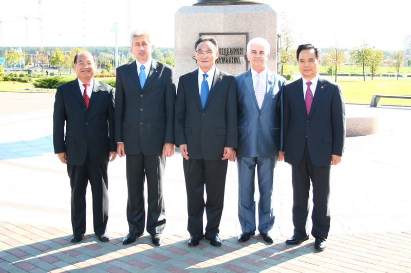 Parliamentary delegation of China visits the Library