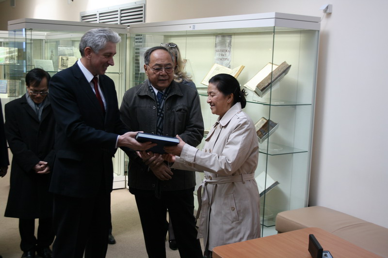 Visit of a parliamentary delegation of Laos