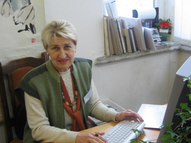 Поздравляем с 75-летним юбилеем ветерана Национальной библиотеки Беларуси Виолетту Николаевну Карсеко!