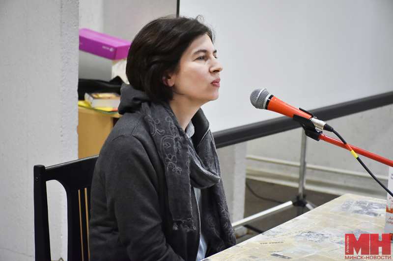 Автор культового романа «Дом, в котором…» Мариам Петросян встретилась с белорусскими читателями