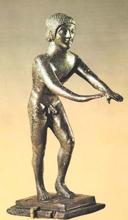 Runner at the start. Bronze statuette. 480-470 BC  https://megabook.ru